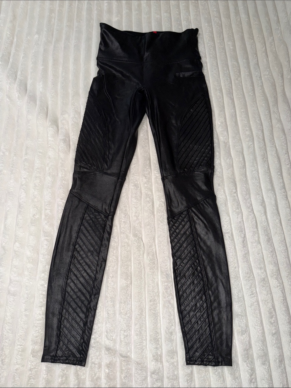 SPANX Black Moto-Quilt Faux Leather Leggings | Size Small